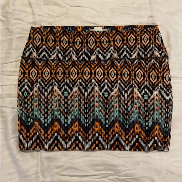 Billabong Geometric Aztec Miniskirt - Picture 2 of 4